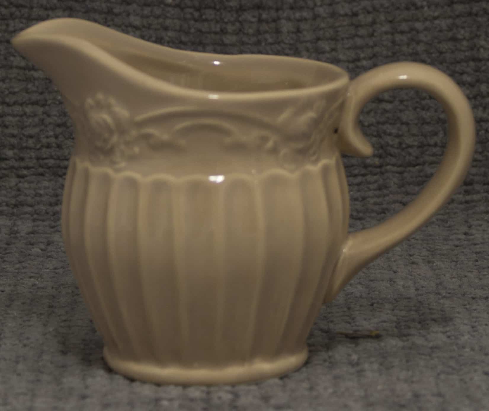 CR041 Rose Milk Jug Dusty Pink